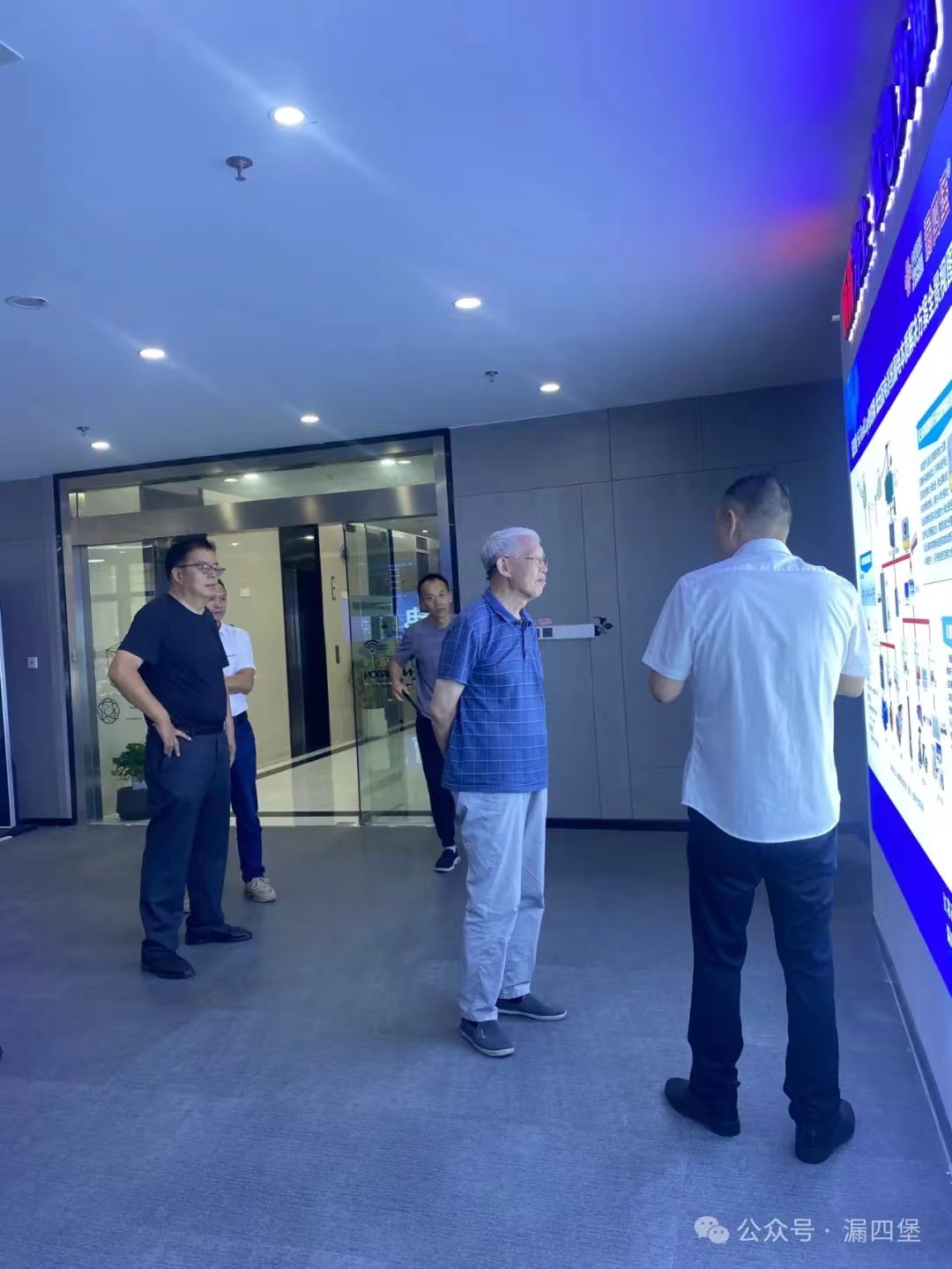 1727578528855686.jpg 1727578528855686.jpg