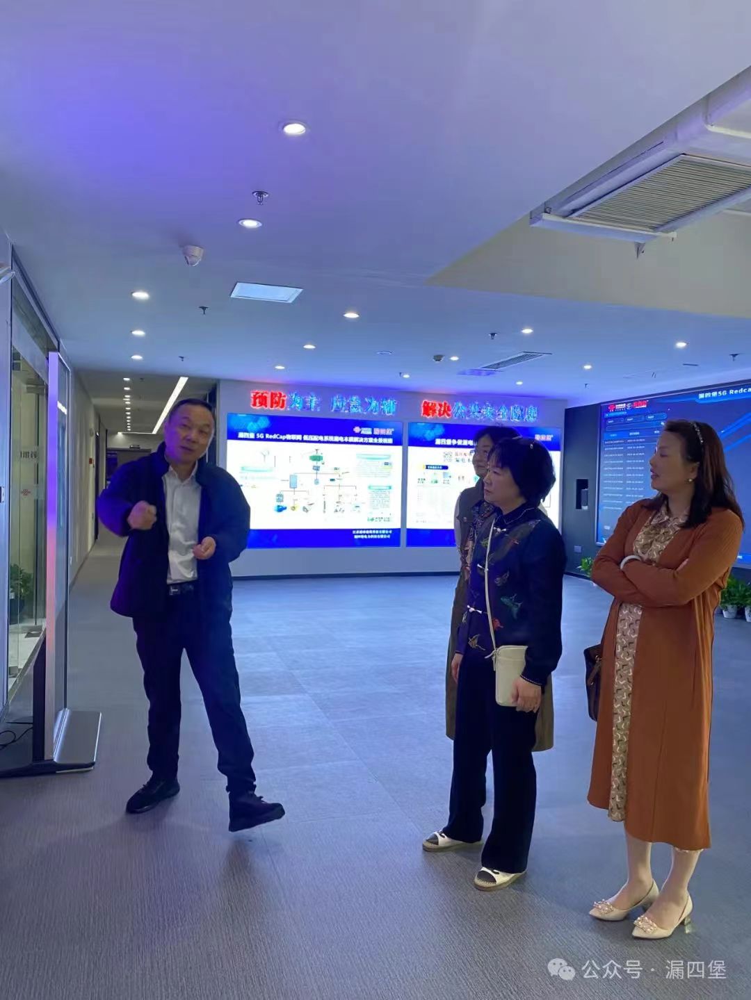 1728697524806630.jpg 1728697524806630.jpg