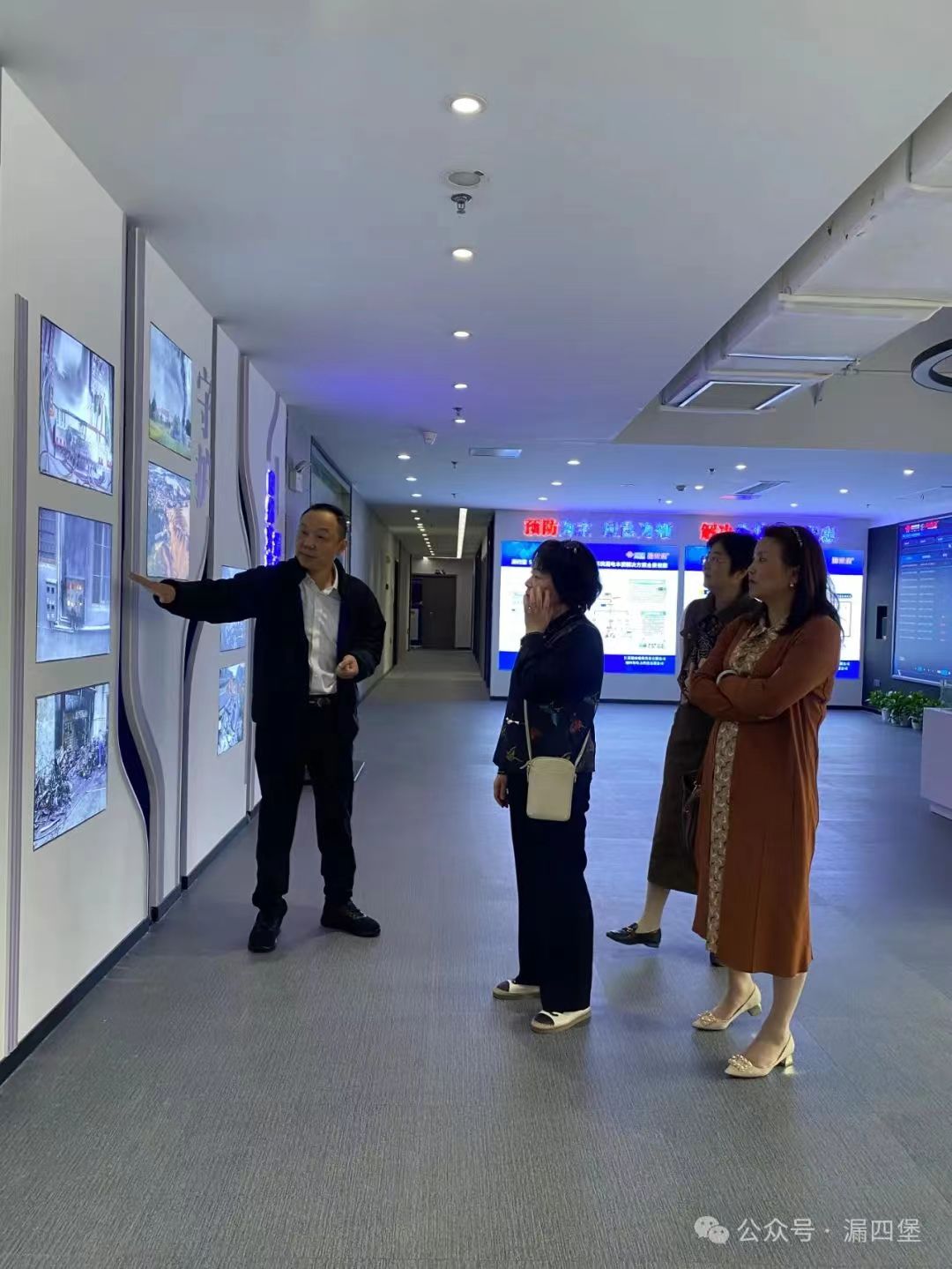 1728697647107321.jpg 1728697647107321.jpg