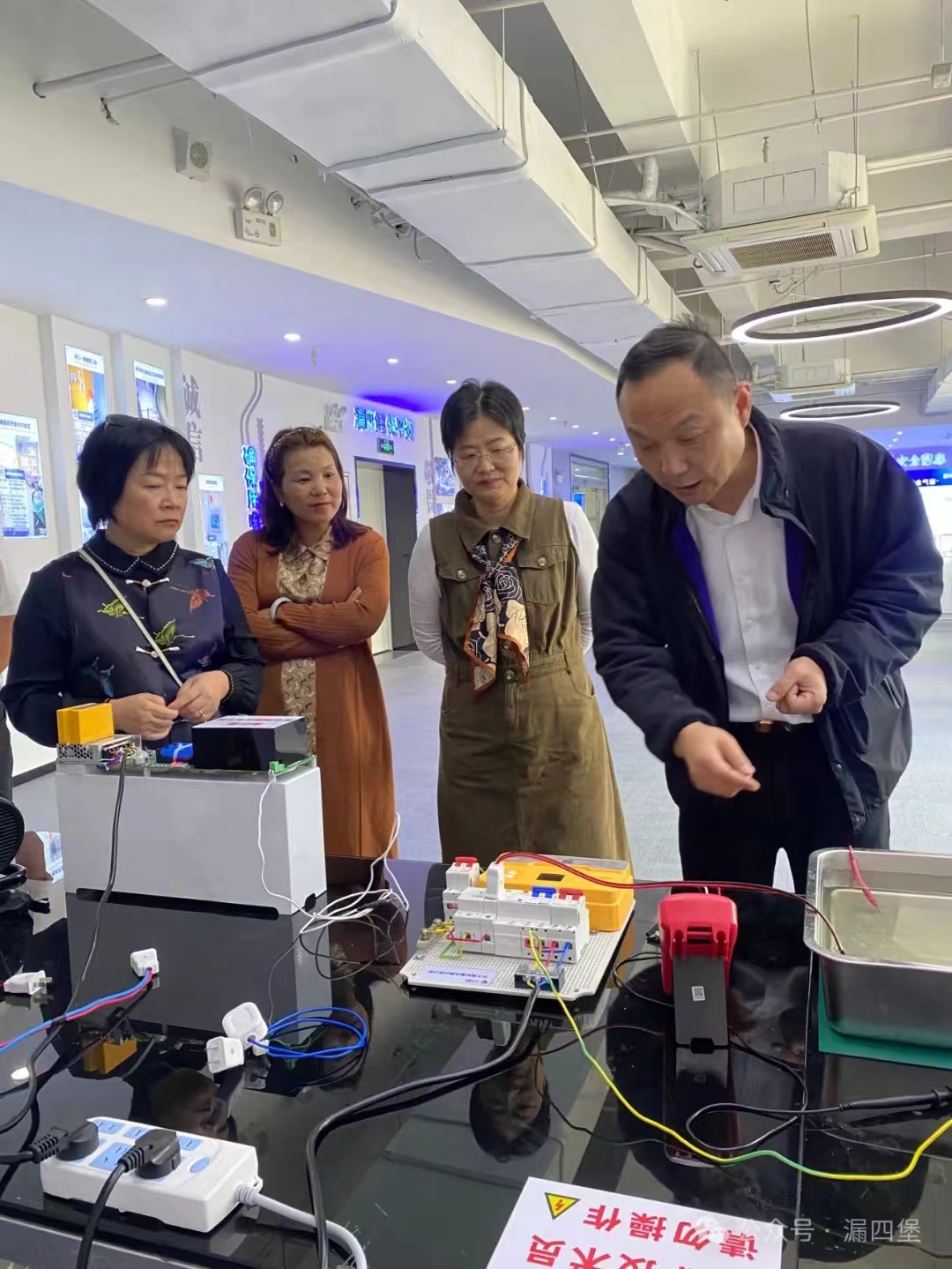 1728697716179227.jpg 1728697716179227.jpg