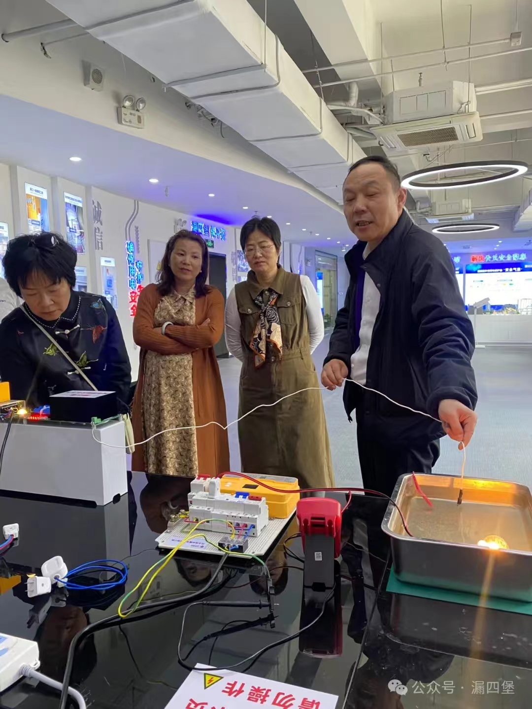 1728697738635063.jpg 1728697738635063.jpg